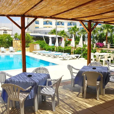 Kaya Apartmanhotel 3*